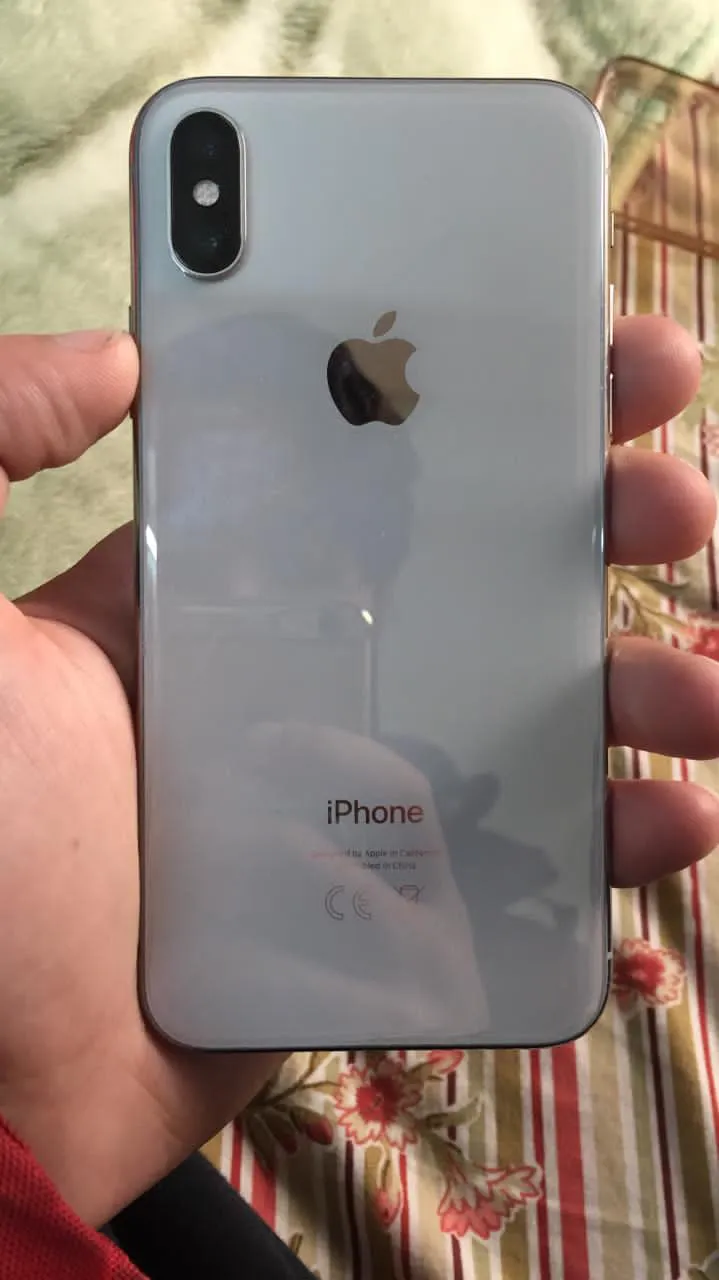 Iphone X white colour - ad image 4