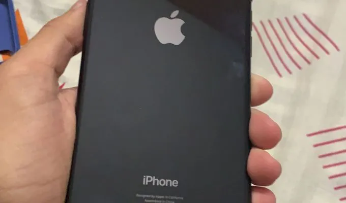 iPhone xr NON pta - ad image 2