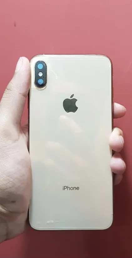 iPhone XS Max - ad image 3