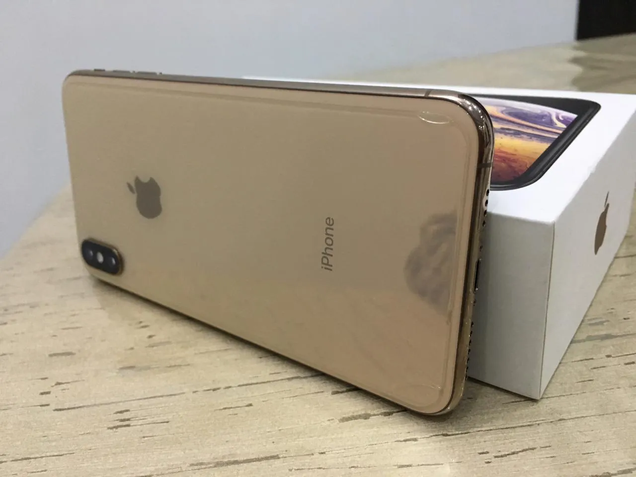 Iphone xs max 64 gb gold pta approved - ad image 3