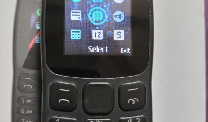 Nokia 106 - ad image 1