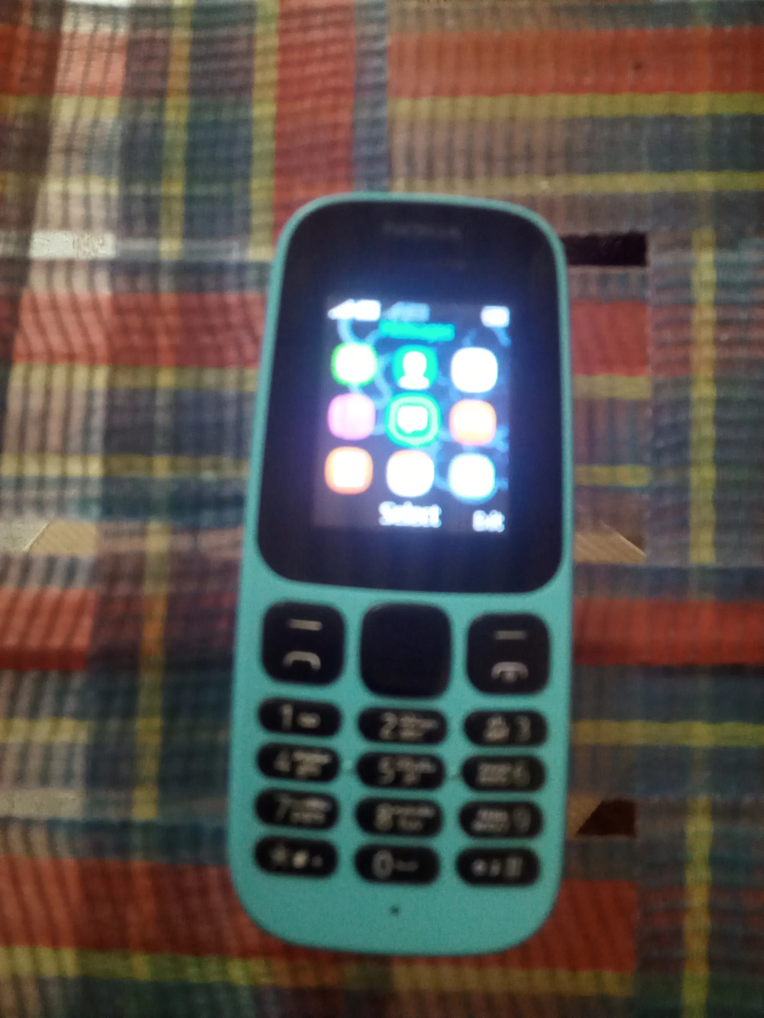 Nokia 105 - ad image 3