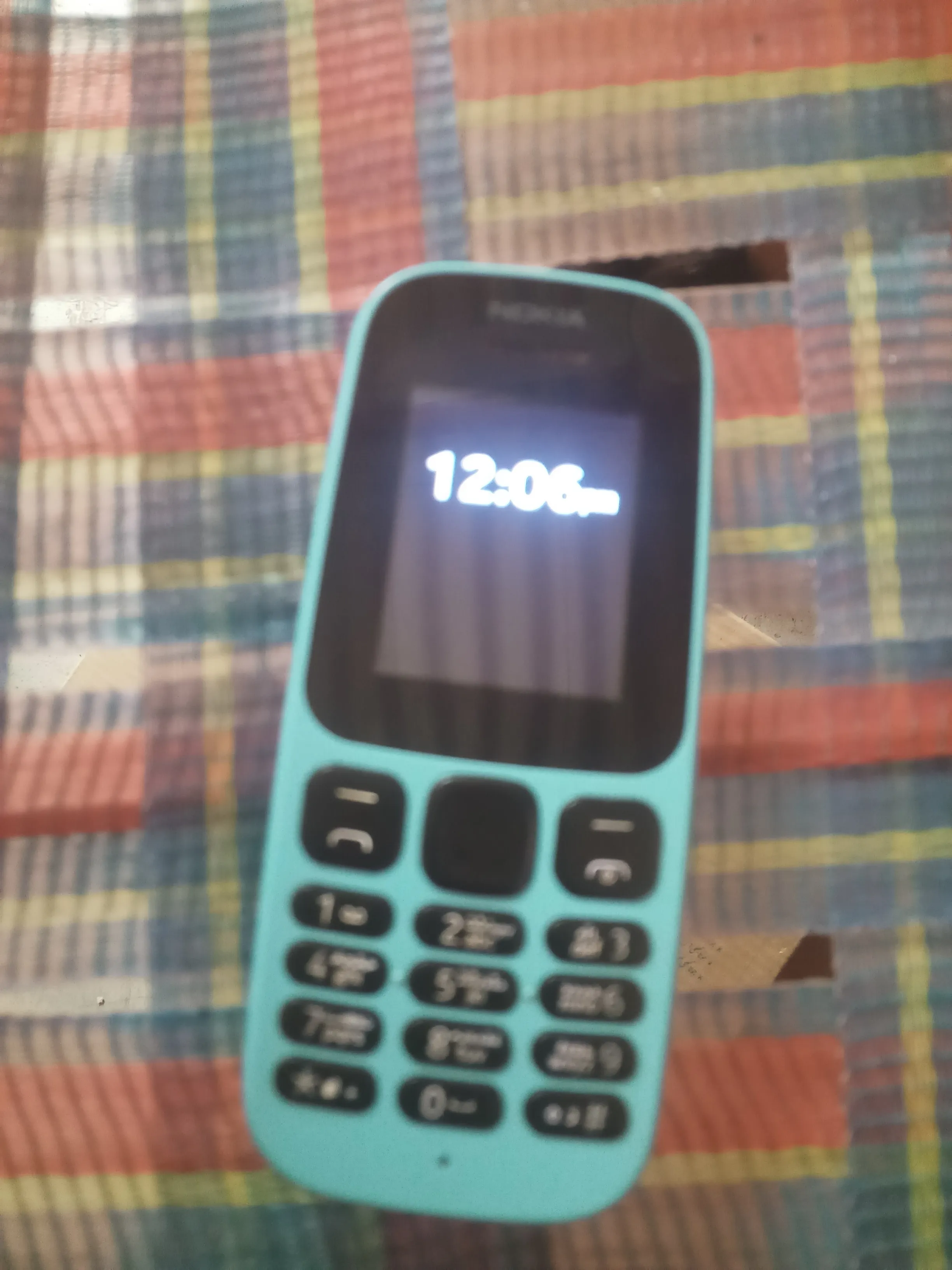 Nokia 105 - ad image 2