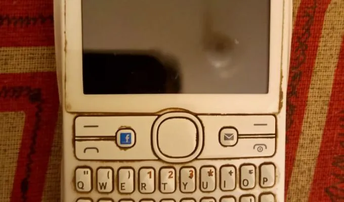 Nokia Asha 205 - ad image 1