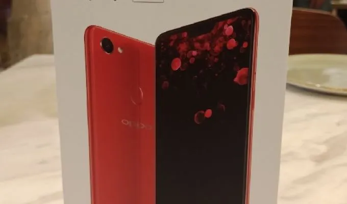 oppo F7 box pack pta register - ad image 1