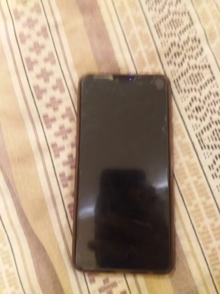 Oppo F7 - ad image 2