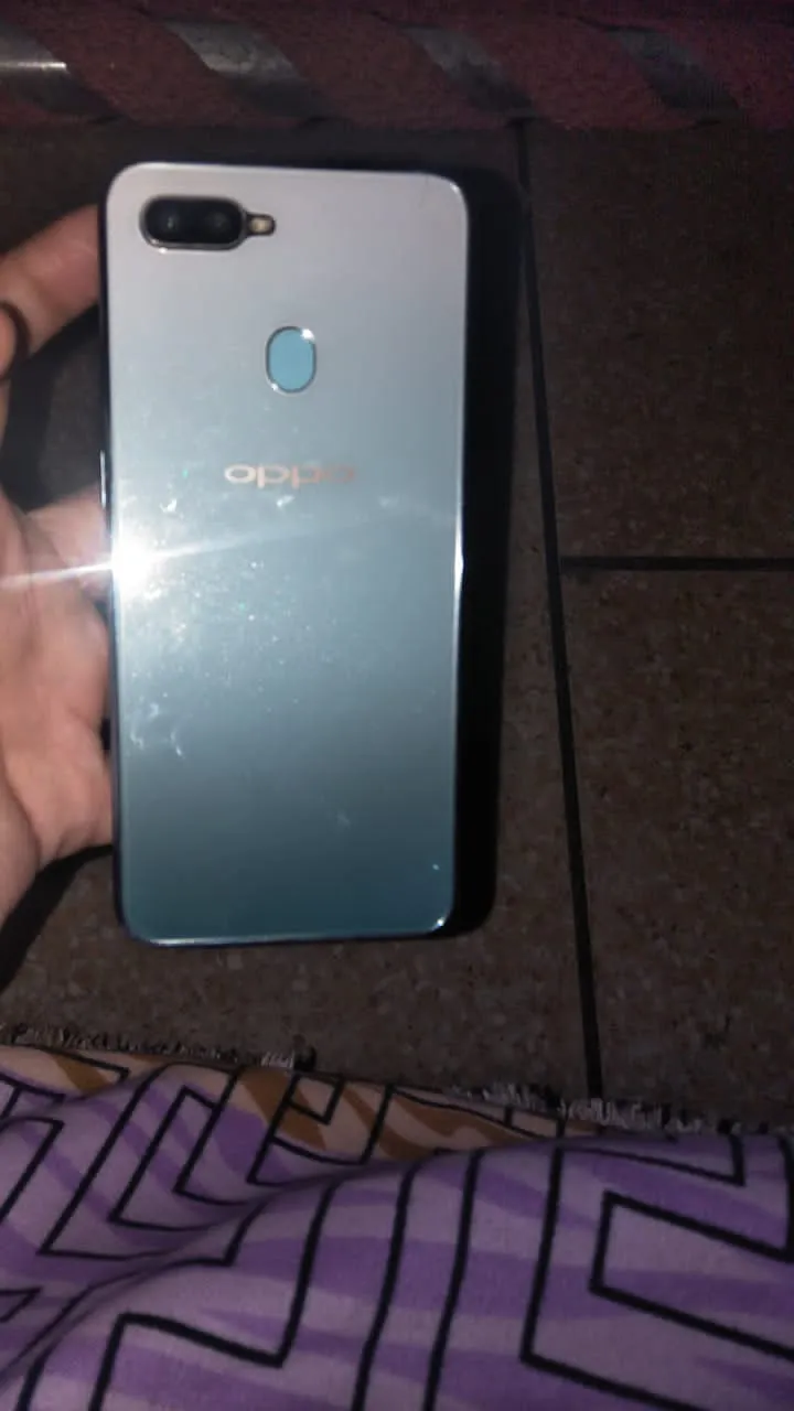 Oppo F9 - ad image 1