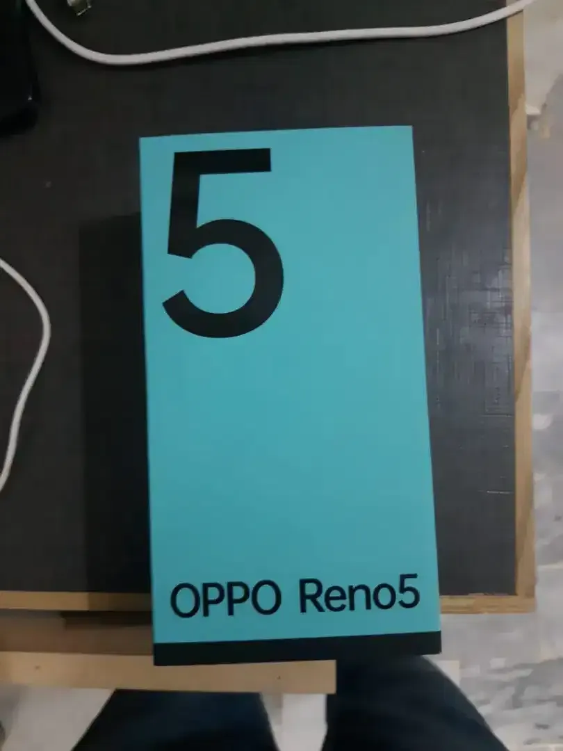 Oppo Reno 5 box pack - ad image 1