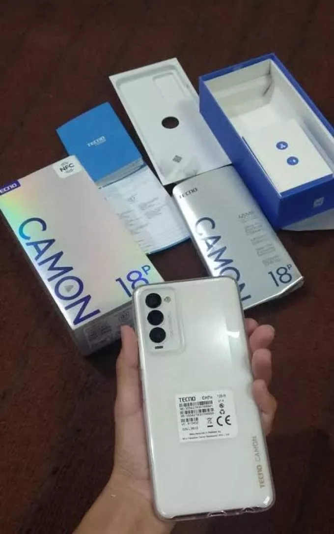 CAMON 18p - ad image 1