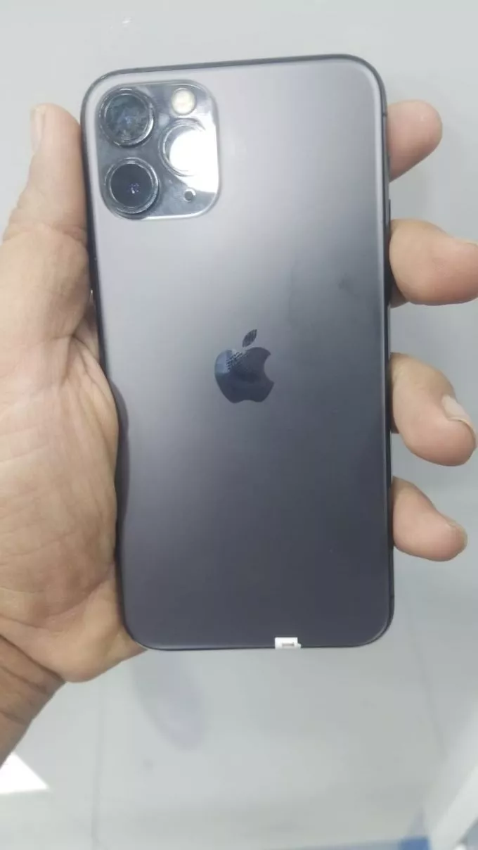 IPHONE 11 PRO - ad image 1