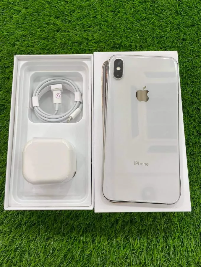 I phone xs max - ad image 1