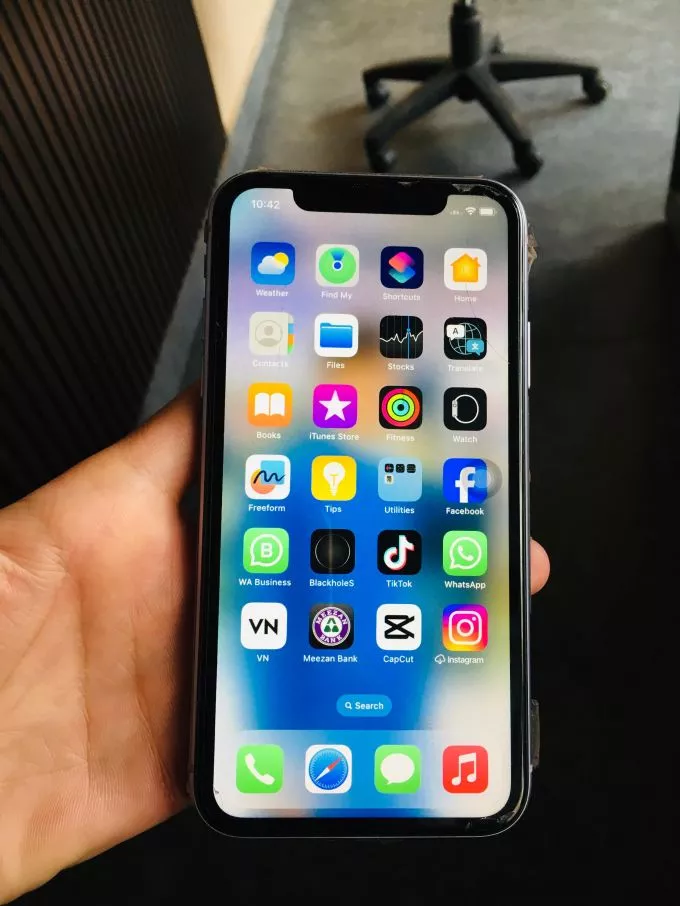 iphone 11 - ad image 1