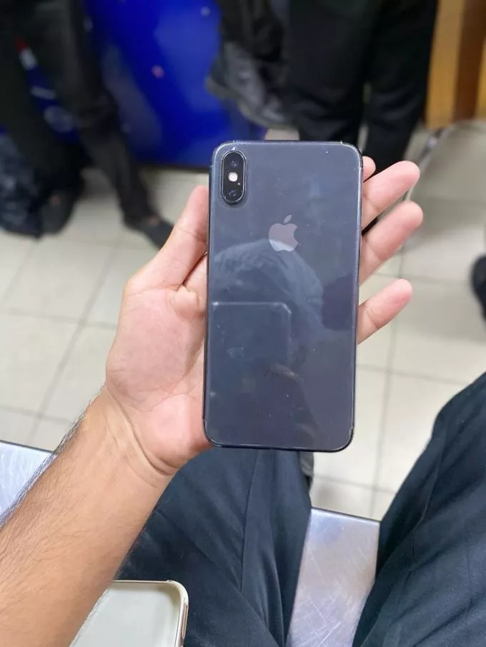 Iphone x 64 non pta FU - ad image 3