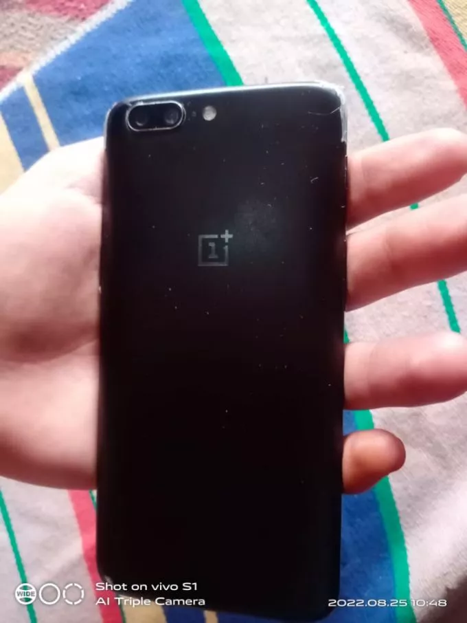 OnePlus 5 - ad image 2