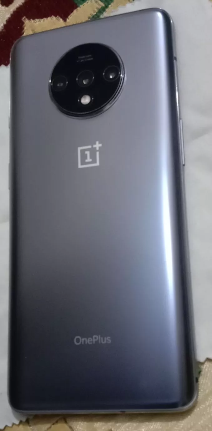 ONEPLUS 7T(8/128) DUAL SIM 10/10 - ad image 1