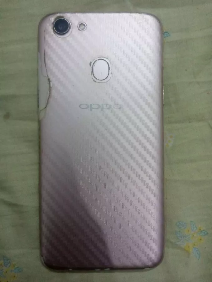 OPPO F5 - ad image 2