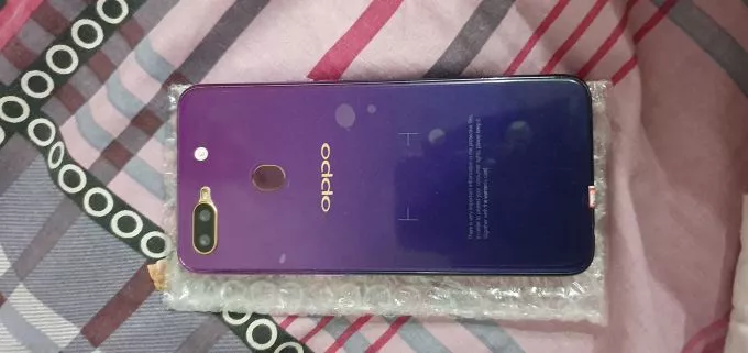 Oppo f9 only rs 24000 - ad image 1