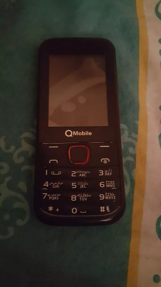 Q Mobile E50 - ad image 1