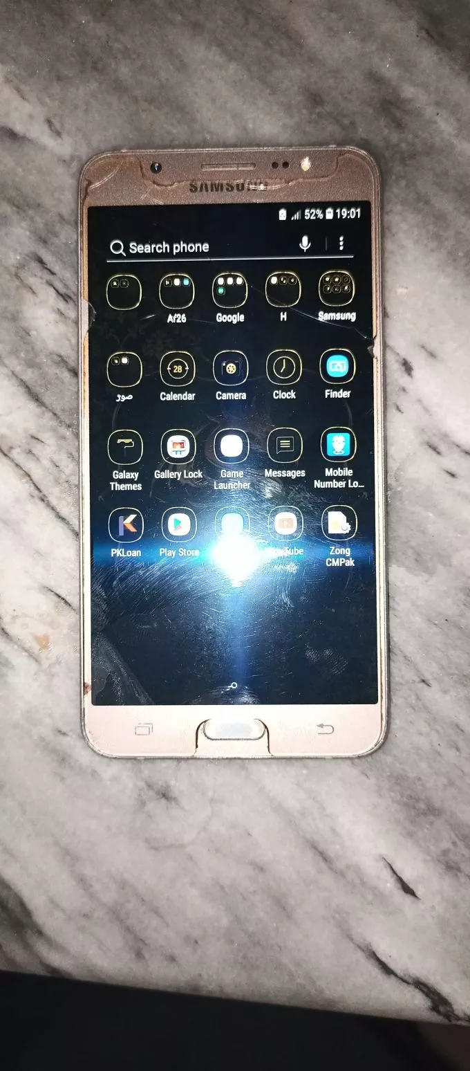 Samsung j6 - ad image 1