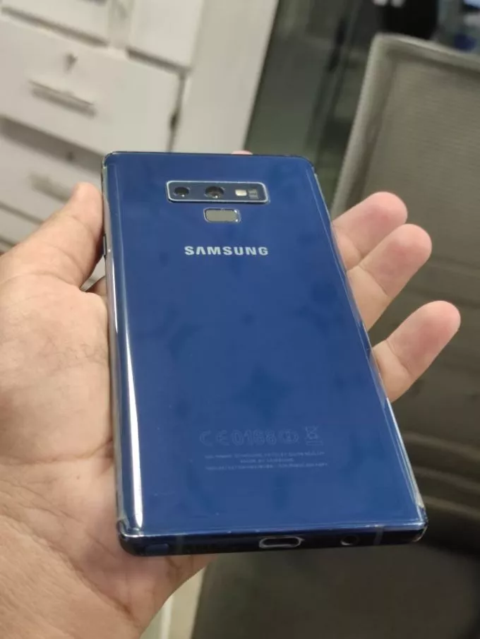 Sumsung note 9 - ad image 1