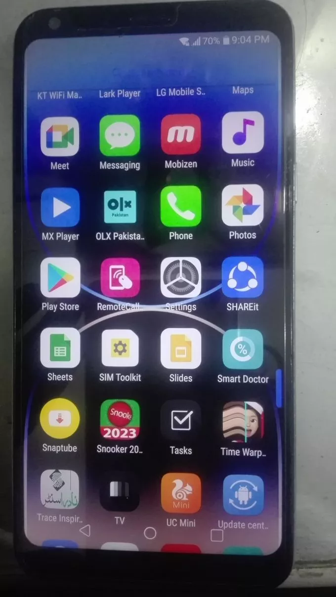 Lg q6 plus 4/64gb - ad image 2