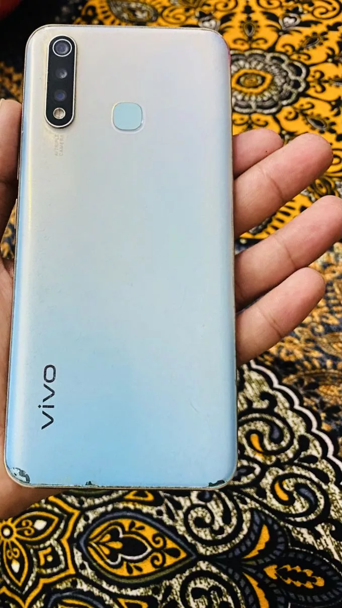 Vivo y19 - ad image 2