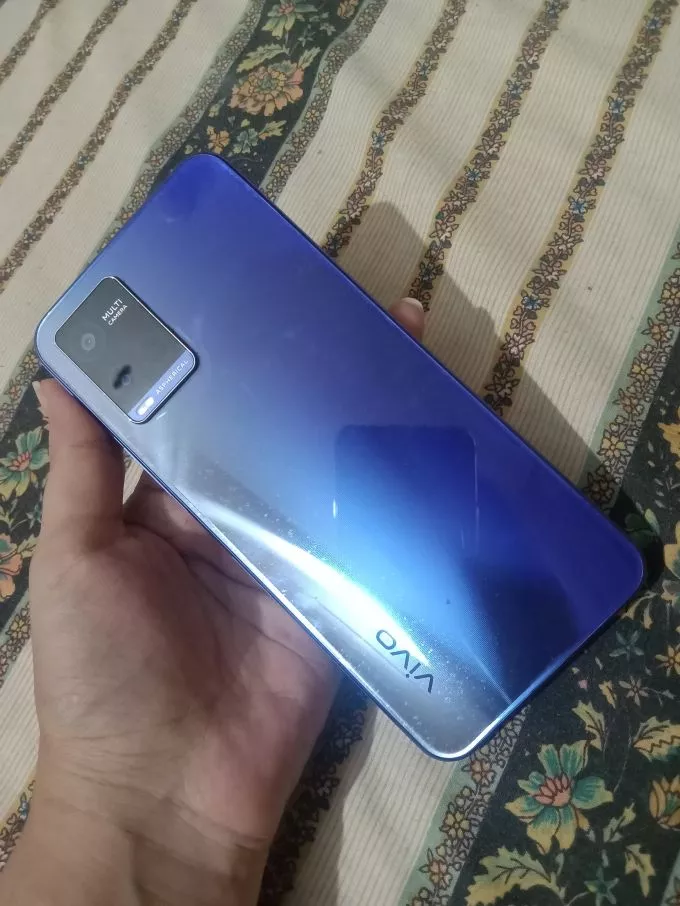 Vivo y21 - ad image 3