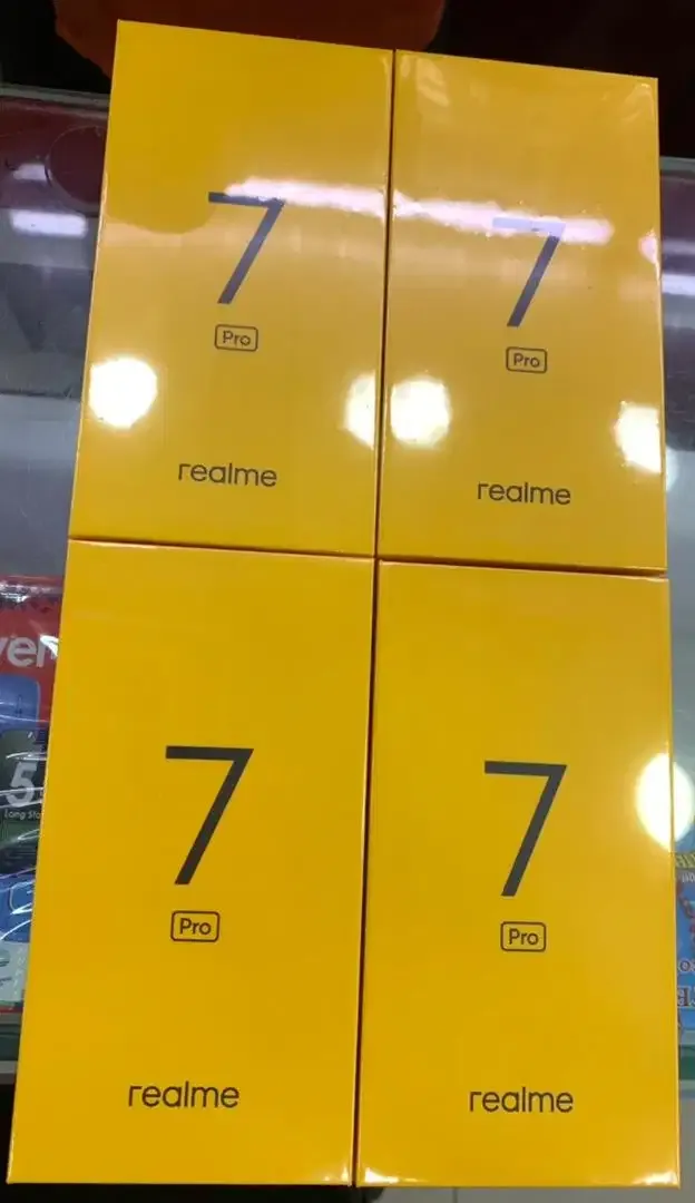 Realme 7 pro 8/128 brand new - ad image 1