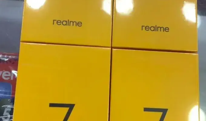 realme 7 pro brand new box pack - ad image 1