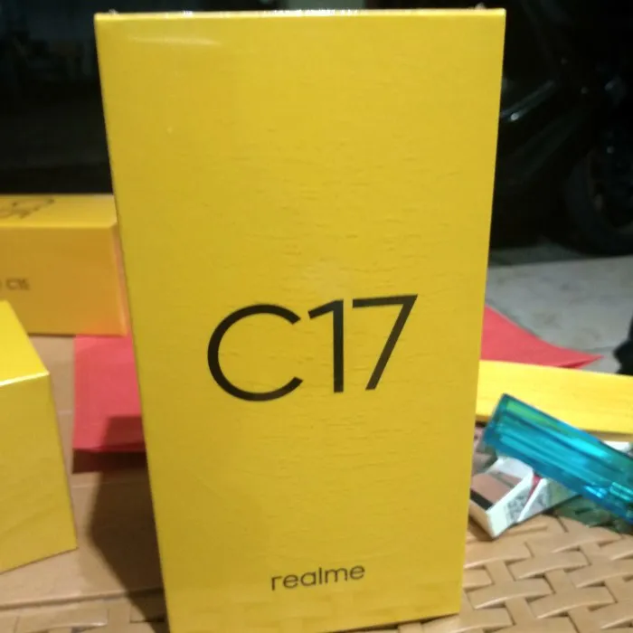 Realme C17 box pack - ad image 1