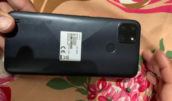 Realme C21Y - ad image 3