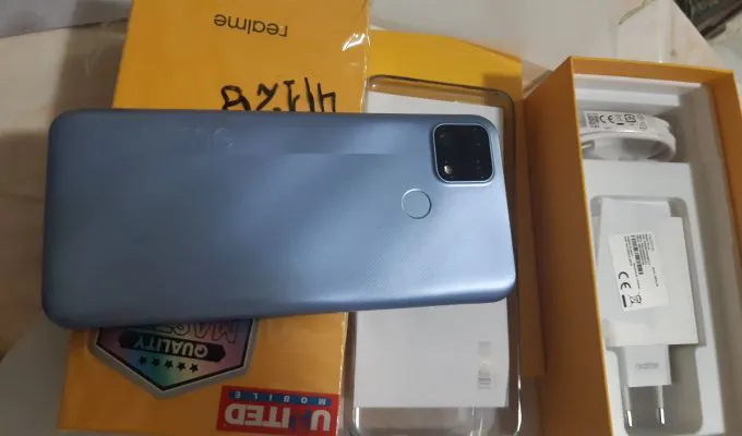 realme c25s - ad image 3