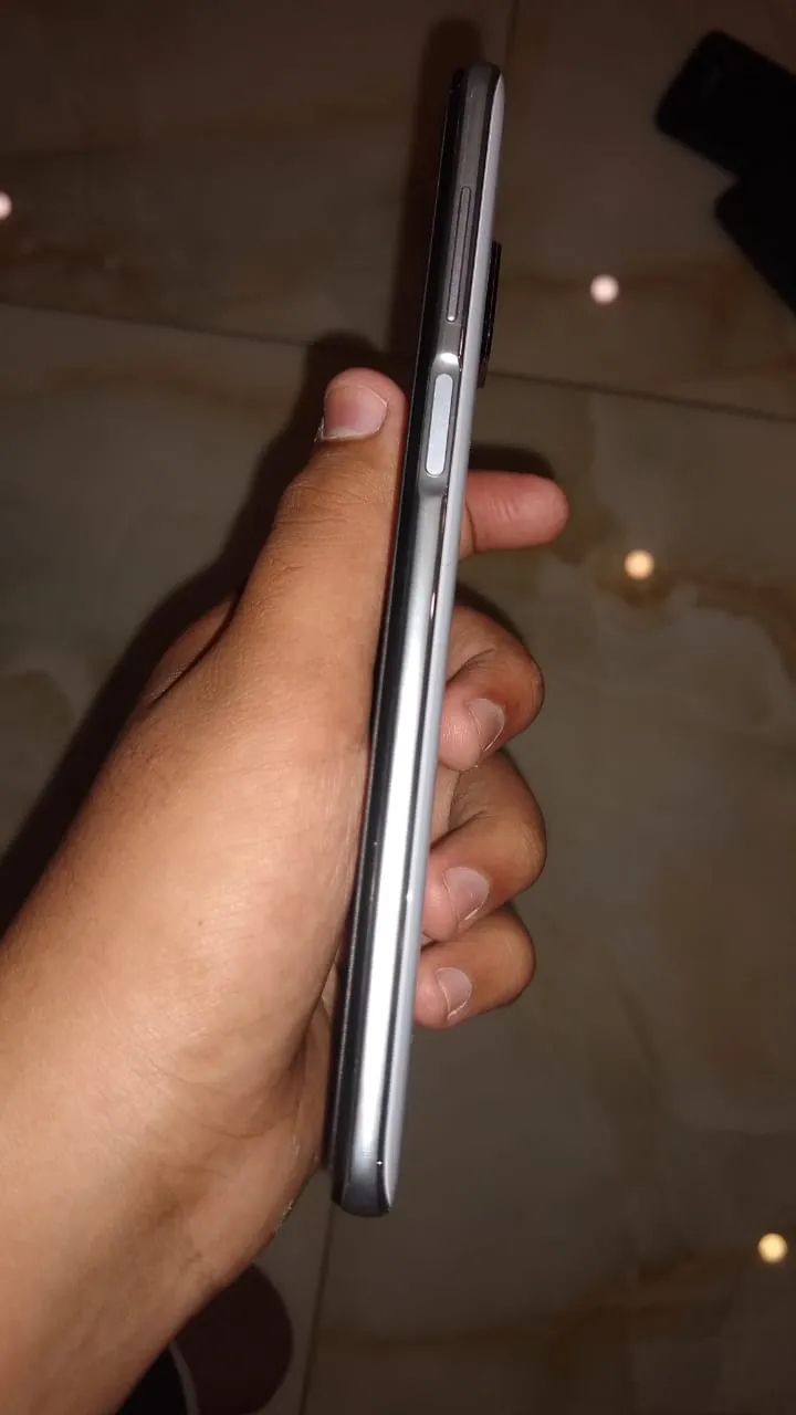 Redmi note 9 pro( white) - ad image 2