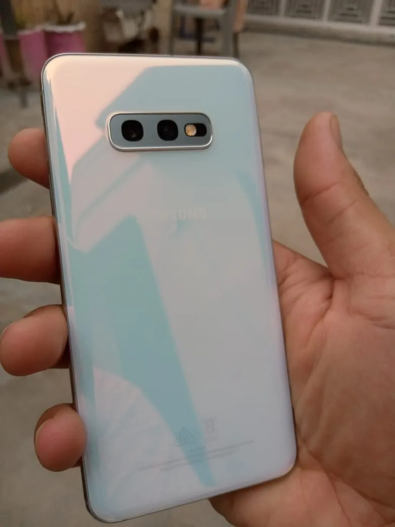 S10e in perfect condition - ad image 2