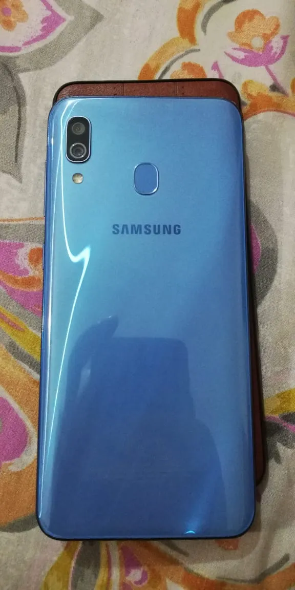 Samsung a30 10/10 condition urgent sale - ad image 1