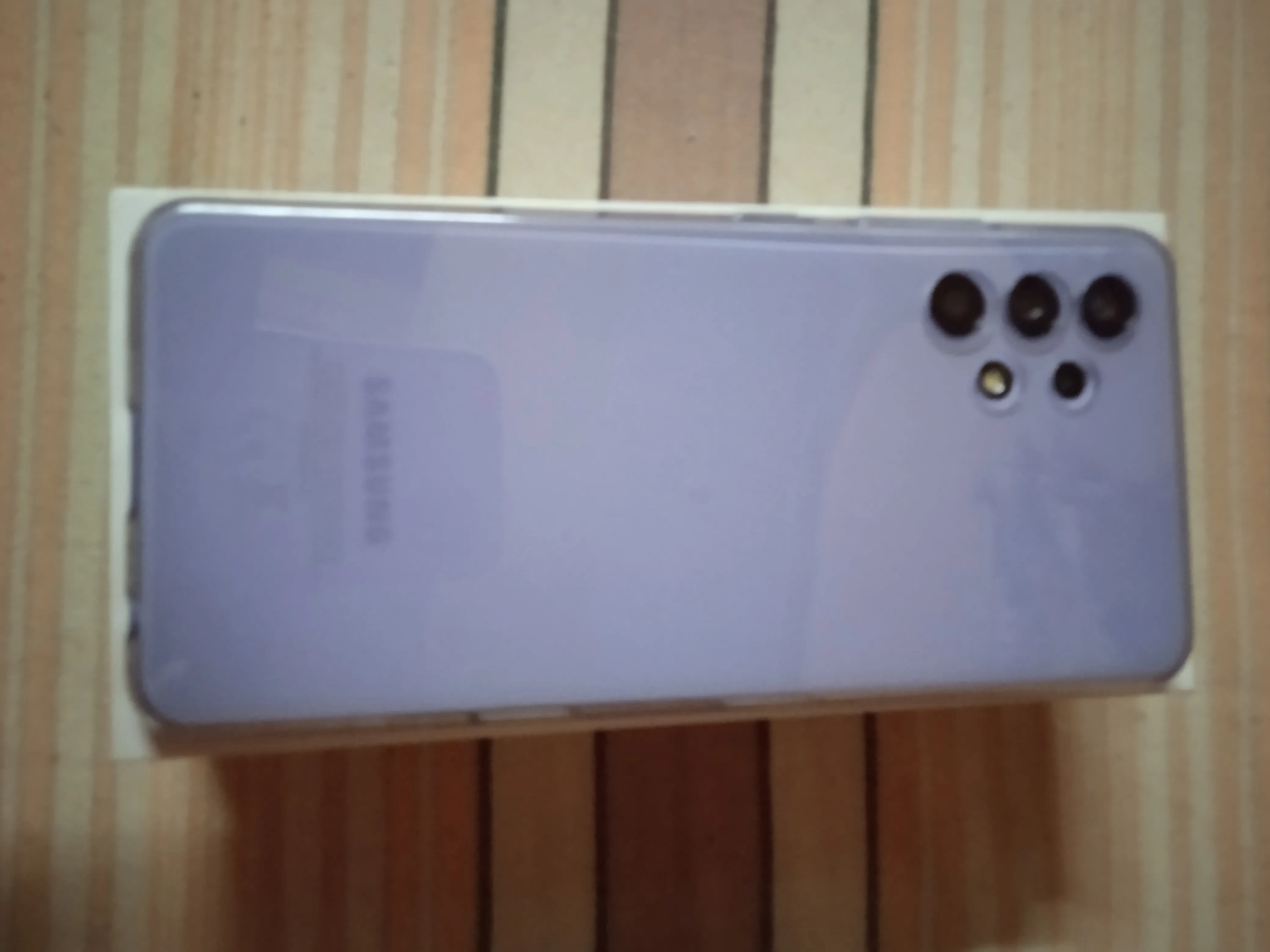 Samsung A32 violet - ad image 1