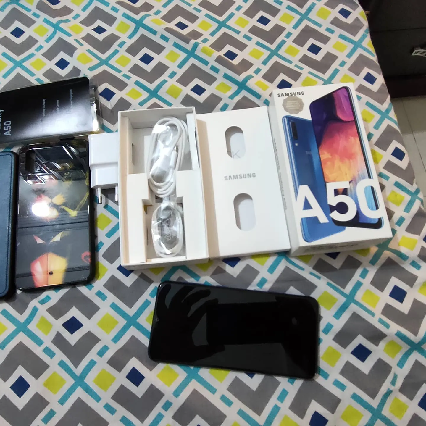 Samsung A50 (Like new condition) - ad image 1