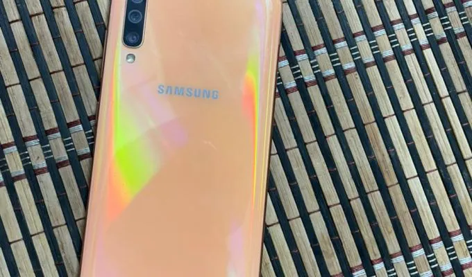 Samsung Galaxy A70 (6/128) - ad image 1