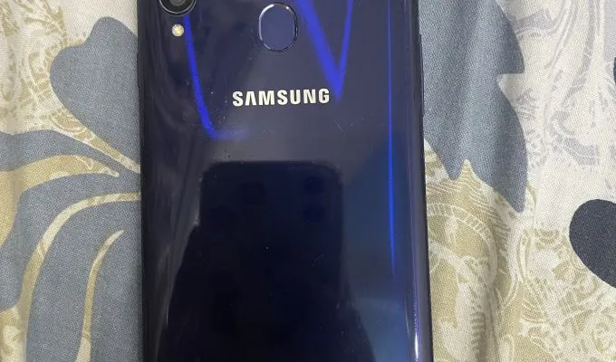 Samsung Galaxy A20s - ad image 3