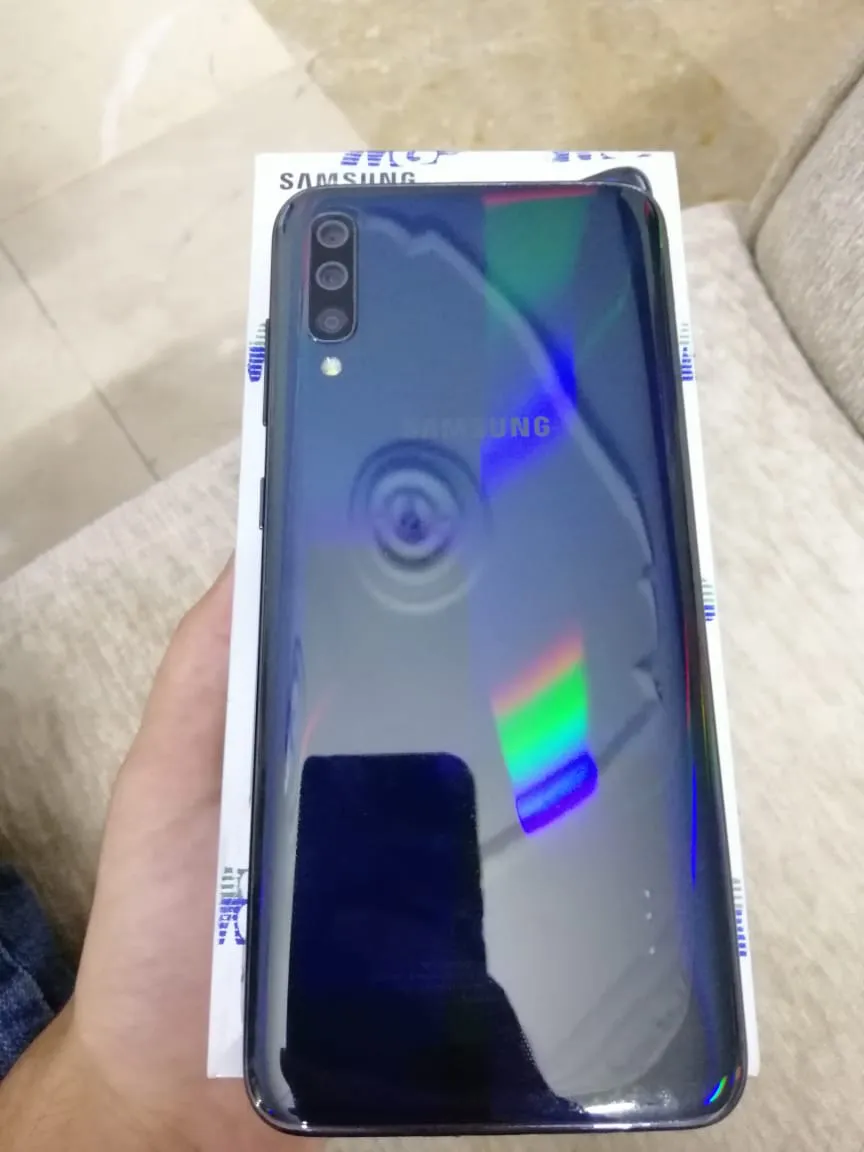 Samsung Galaxy A70 - ad image 1