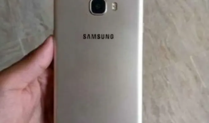 Samsung Galaxy C7 - ad image 1