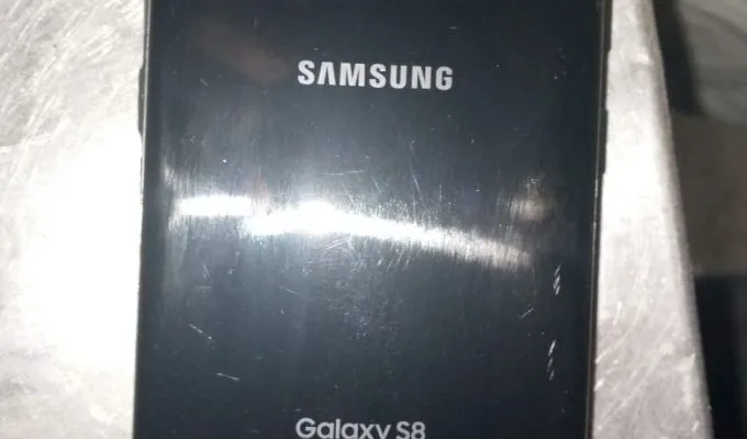 Samsung S8 - ad image 3