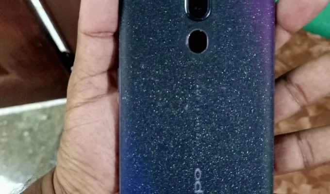 Urgent sell for my oppo f11 pro 6/128all ok full box - ad image 3