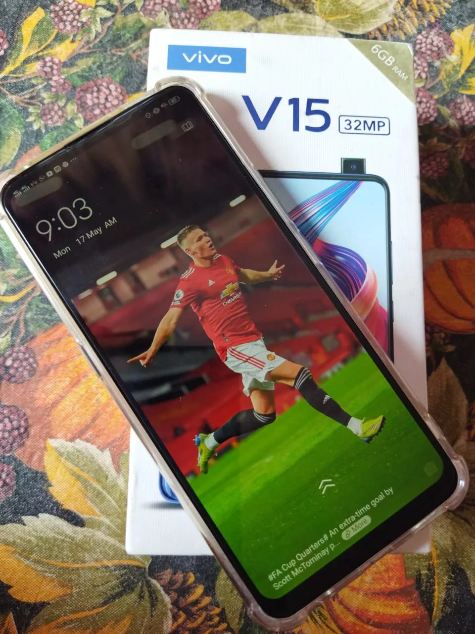 Vivo V15 sale 6/64 with complete box - ad image 1