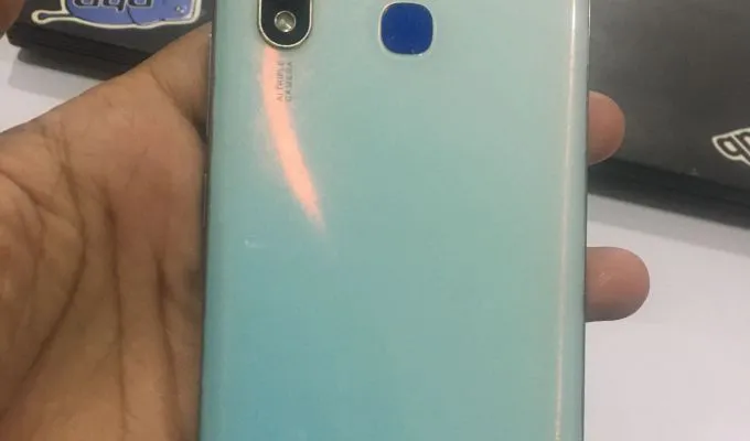 Vivo y19 4GB / 128GB - ad image 2